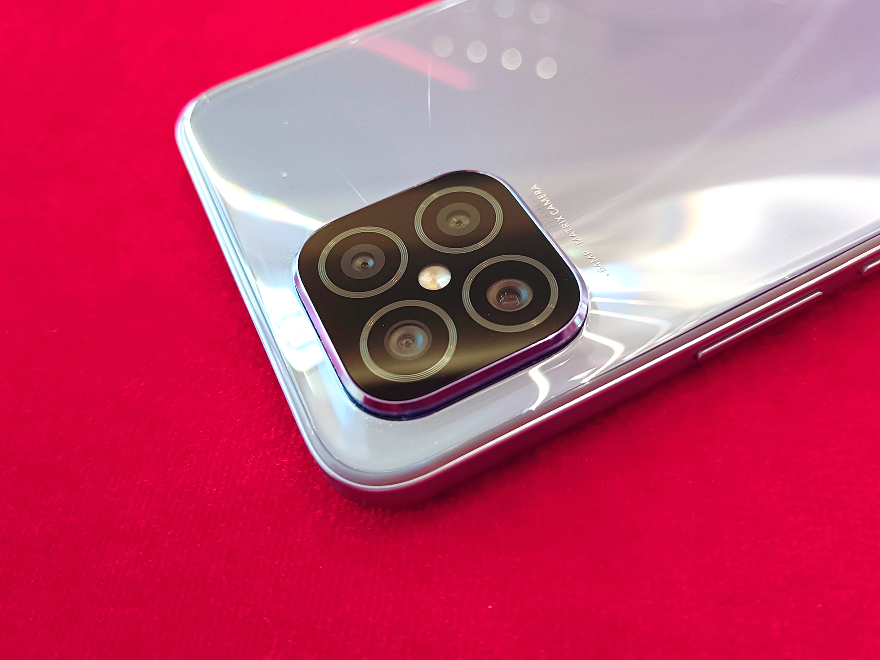 荣耀play5快充66w,荣耀play5活力版5g怎么样