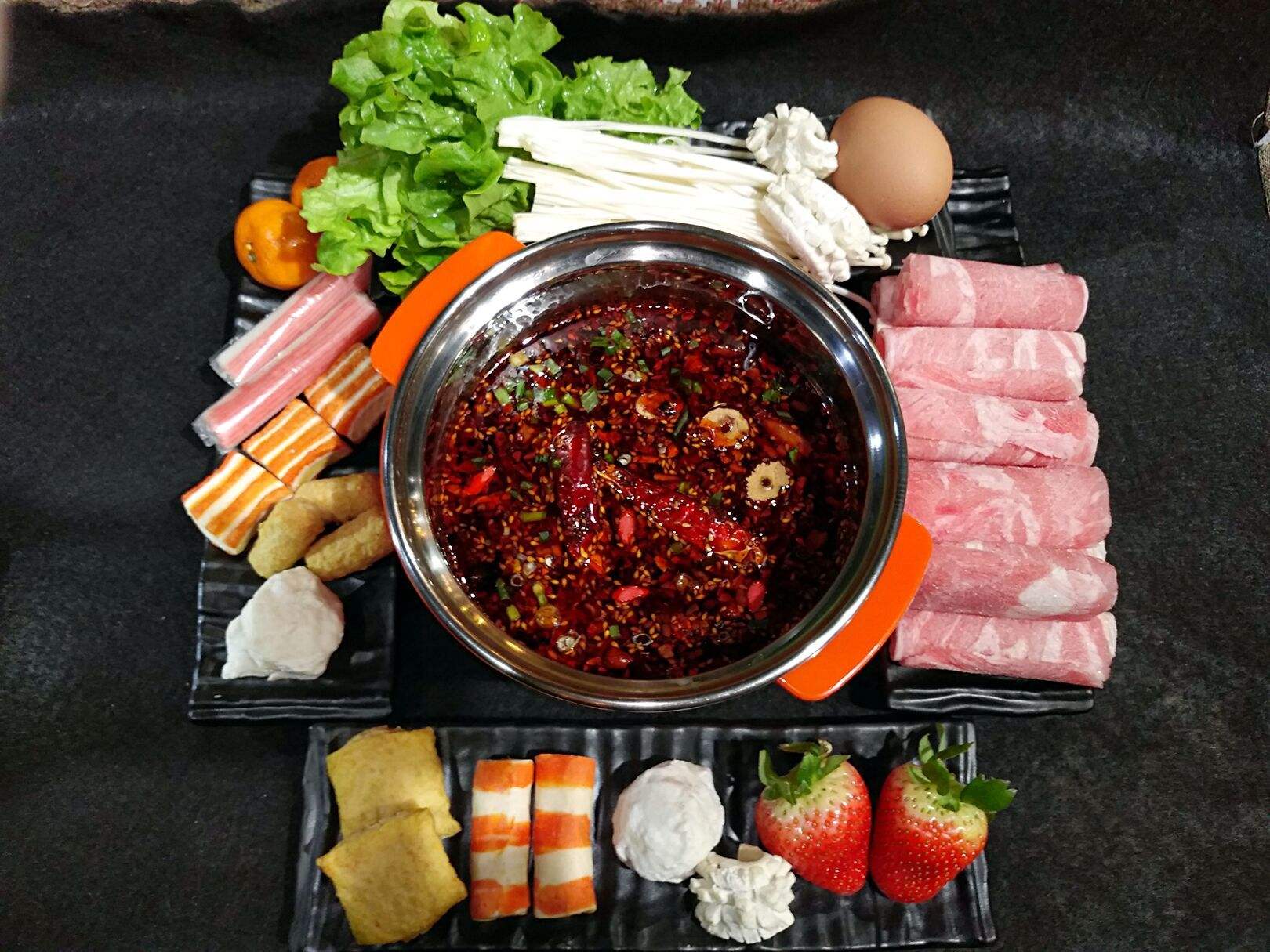 旋转小火锅创业包教全套技术配方,旋转小火锅详细配方