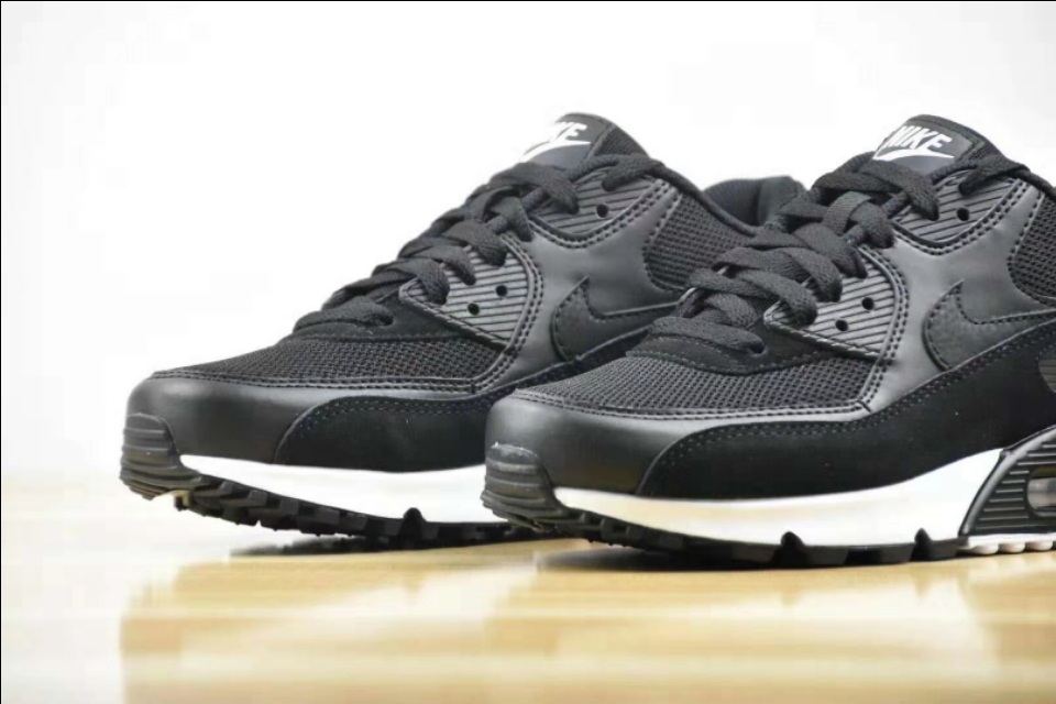 八方运动耐克折扣店,八方汇耐克折扣店