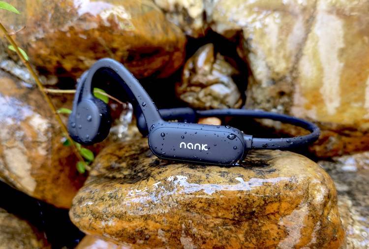 轻盈如风歌声如酒，海量无损绕梁不绝