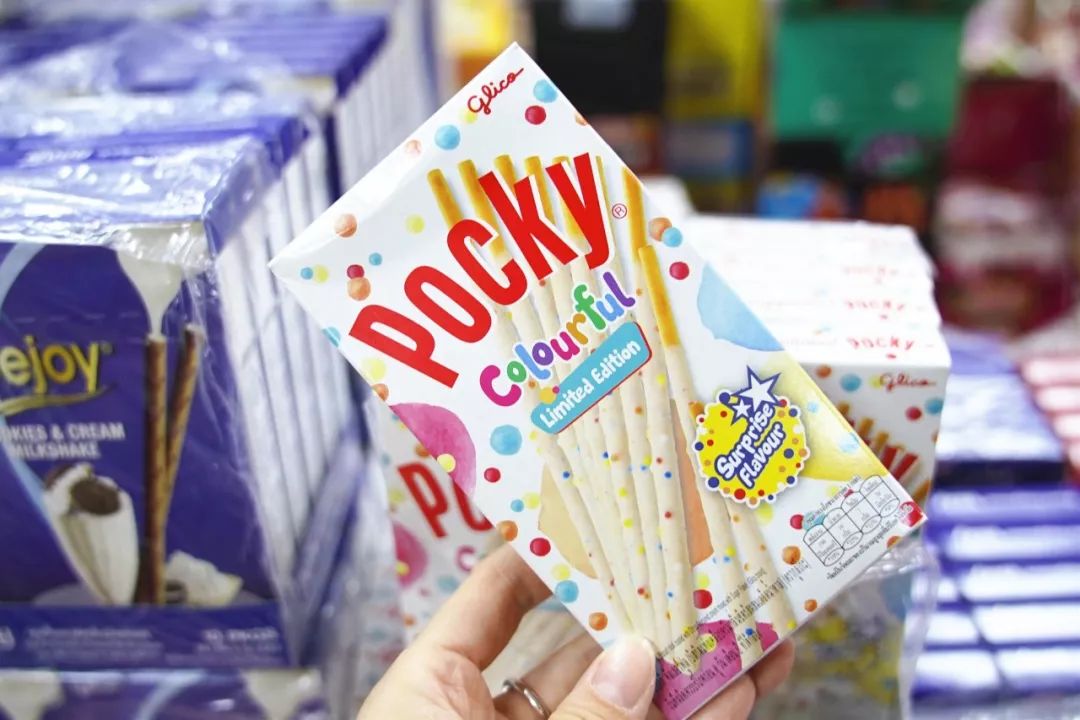 直端零食店“老巢”！好逛到两只手都拿不下