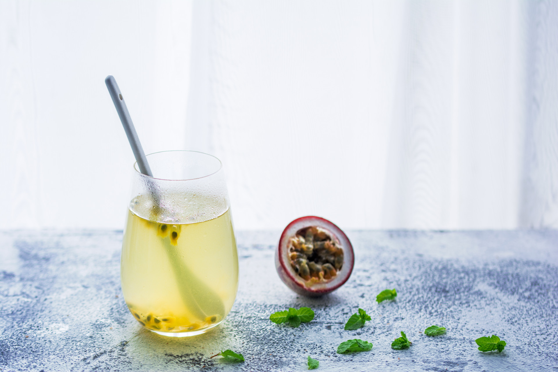 想念一个人，最好的方式，从来都不是频繁地去联系