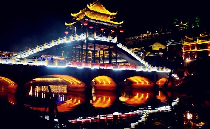 湘西凤凰县古城,湘西土家凤凰古城