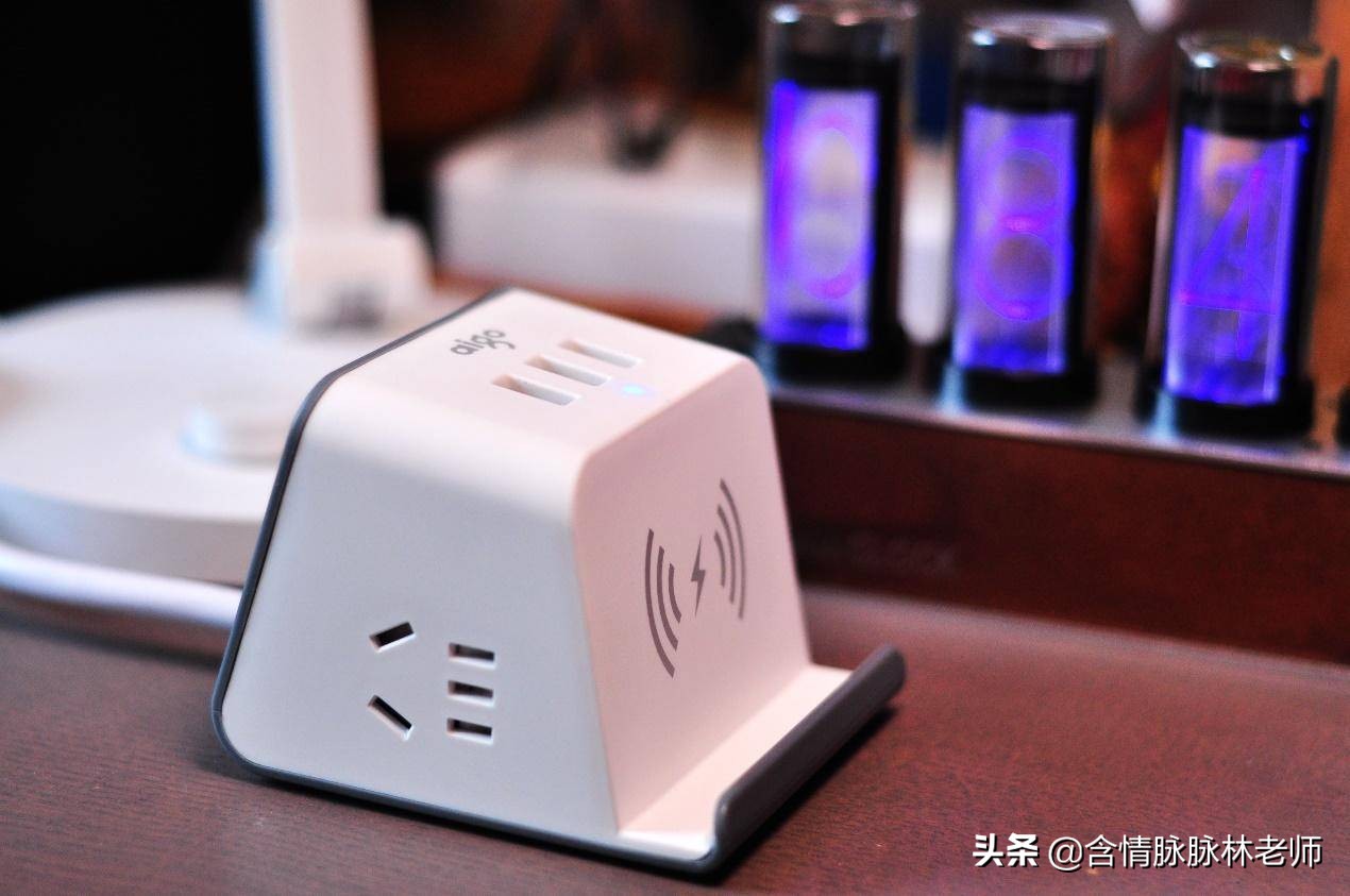 新款国标usb充电插座,5孔插座usb快充