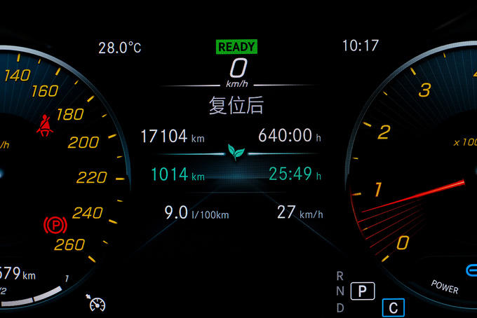 奔驰c级180落地多少钱,豪华奔驰180