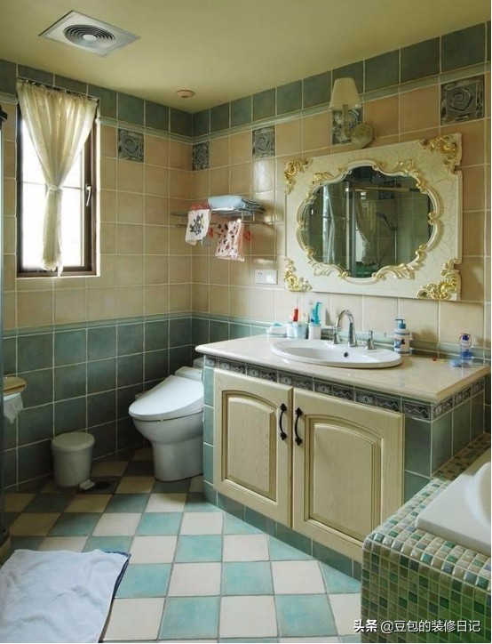 不锈钢浴室柜好还是铝合金材质好,pvc材质的浴室柜有什么优缺点