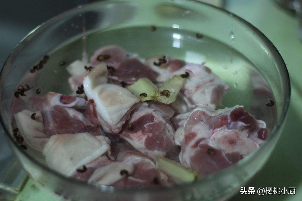 炖羊肉汤怎么去骚味,炖羊肉汤怎么去腥味