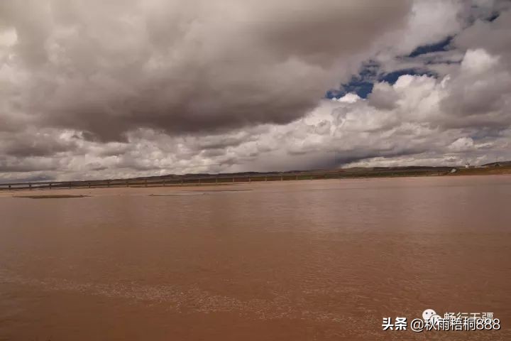 自驾青藏线进藏有多困难？有兴趣的就跟我走一趟逶迤的青藏线吧