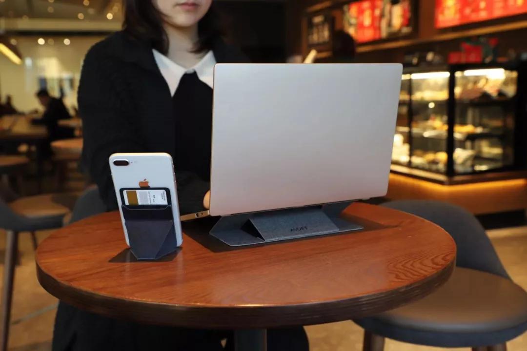 手机便携防摔隐形稳固支架多功能,手机玩久了手指弯曲