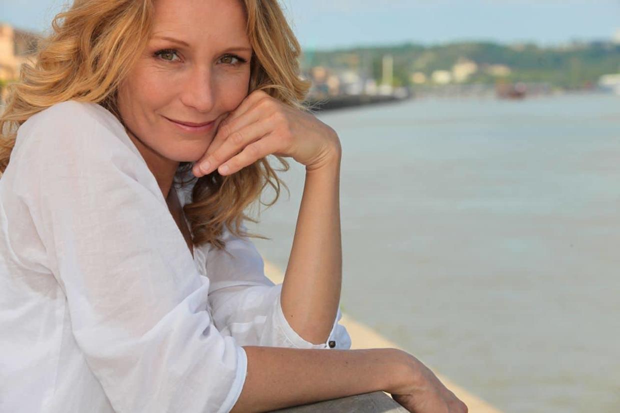 一定要好好对待这三个生肖的女人,这三大生肖人生逆袭中年时来运转