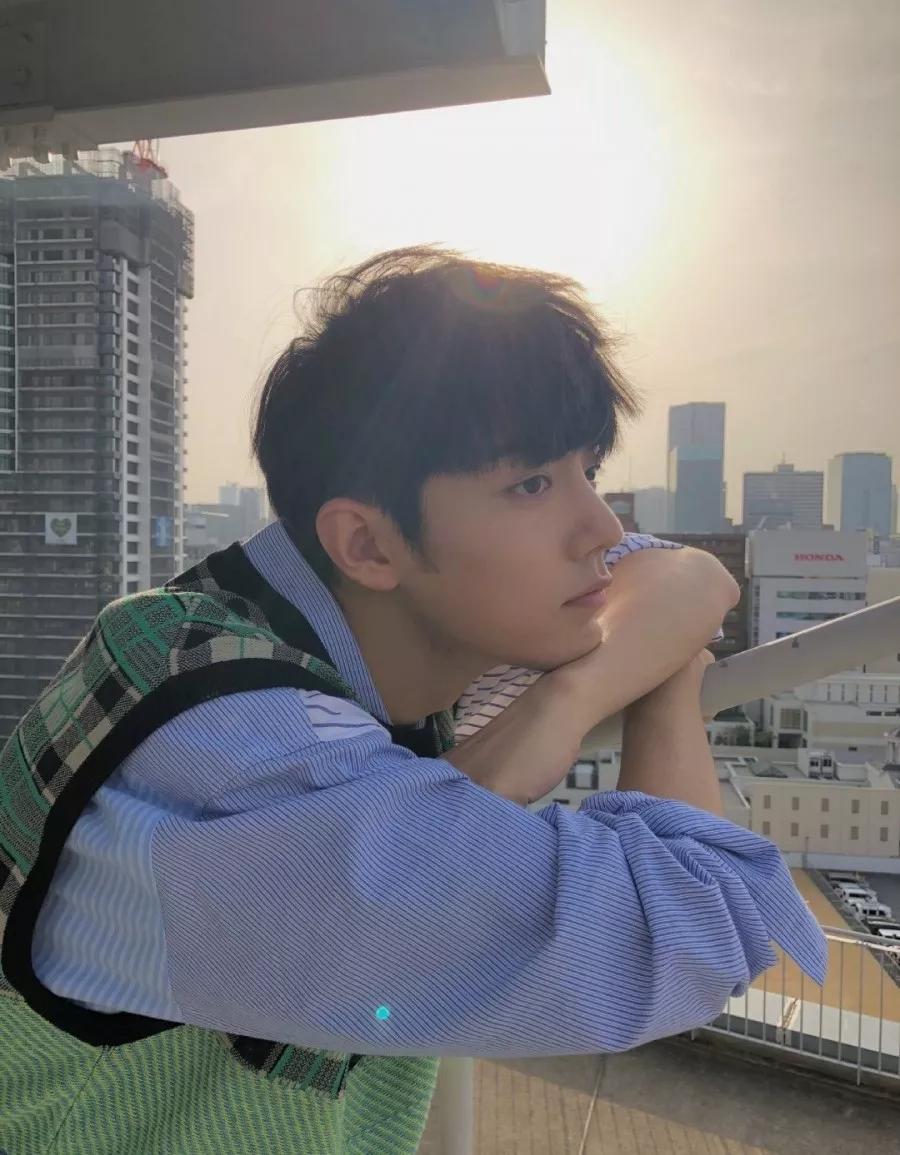 栗子头发型男2020流行发型教程,栗子头发型最流行