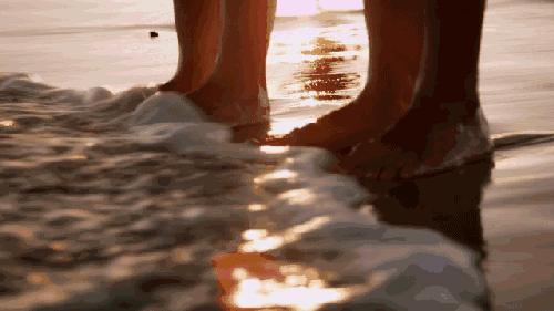 18年突然就火起来的歌有哪些,盘点几年前的歌现在又火了