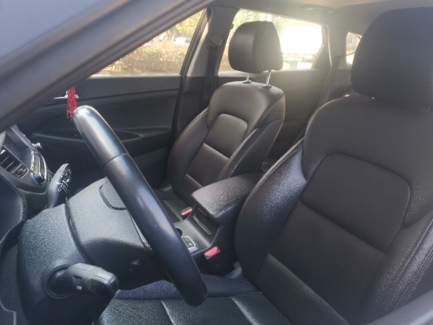 23万公里的现代途胜车值得买吗,2013年韩系进口途胜全时四驱