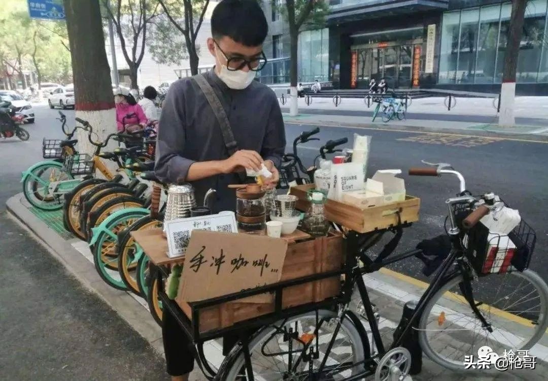 小白摆地摊避坑指南,互联网+地摊经济全职、兼职赚钱攻略