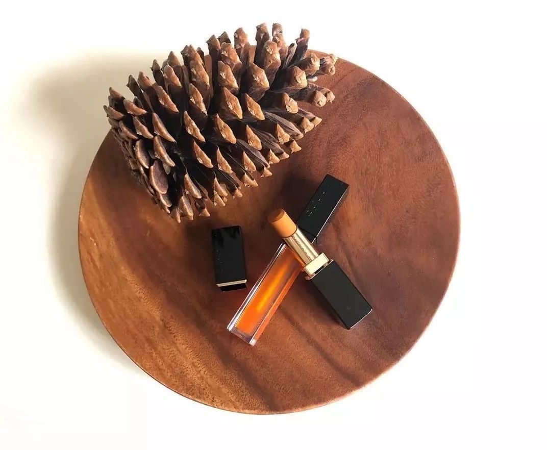 哇哦！这位“日杂美妆一姐”原来已经是当妈的人了？