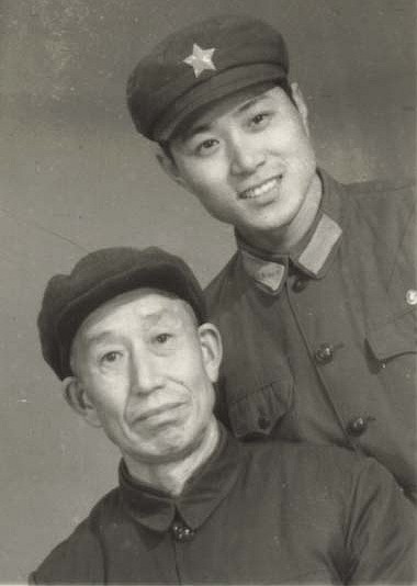 怀念老红军父亲,怀念逝去的父亲可谓情真意切