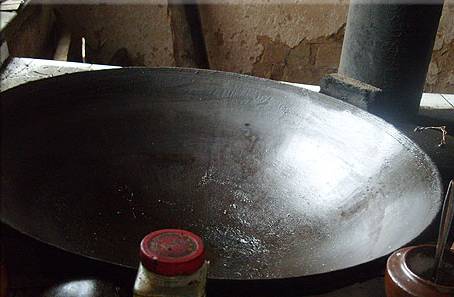 不同的锅各有利弊，有的锅甚至有毒