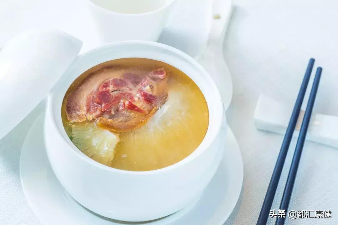 花胶燕窝鱼翅哪个胶原蛋白丰富,鱼翅能补充胶原蛋白吗