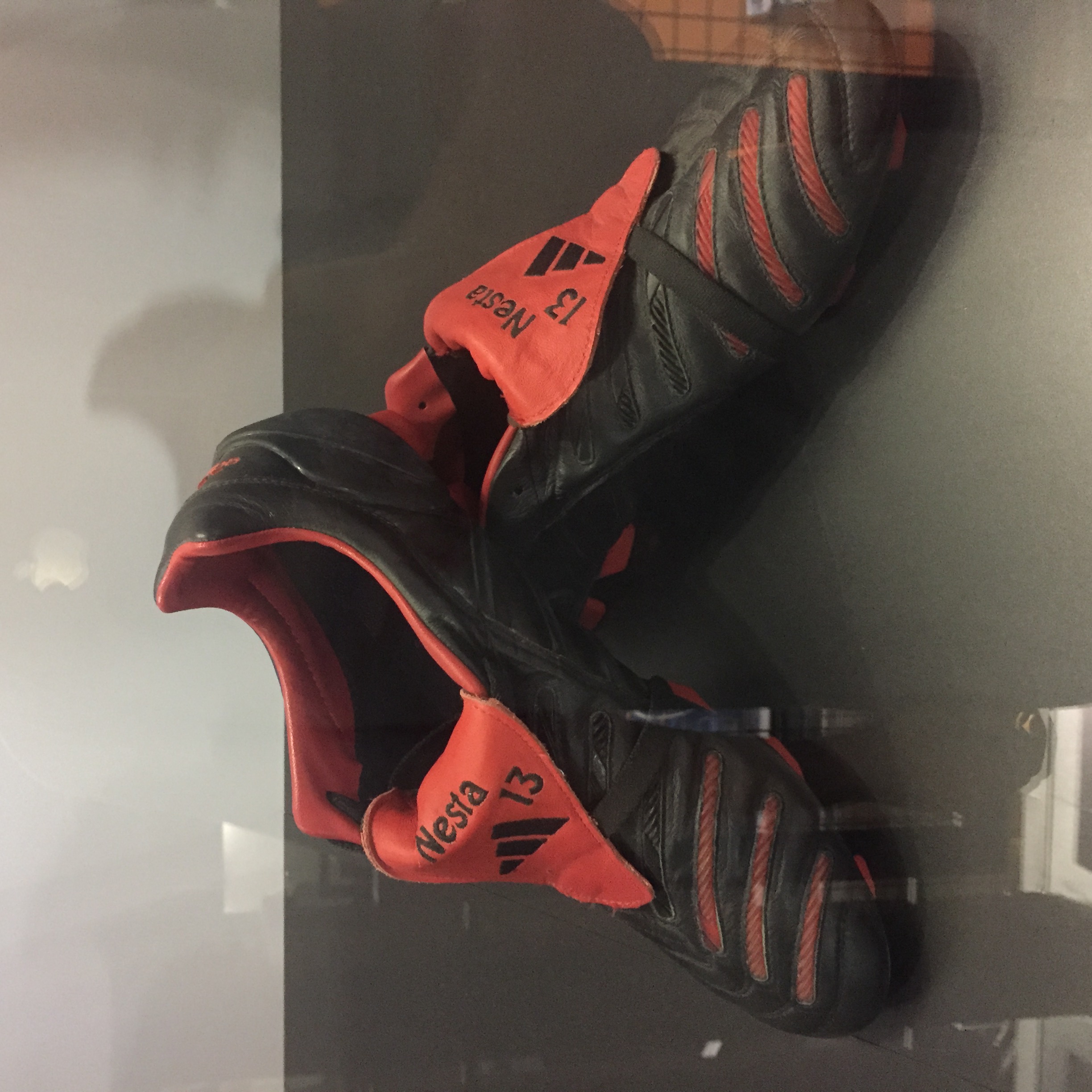 圣西罗红黑军团开场战歌,圣西罗战歌大全