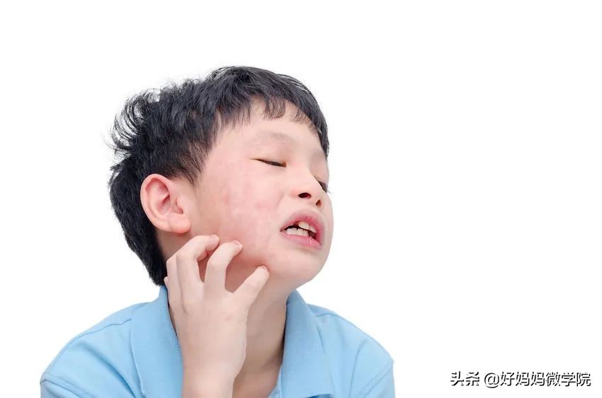 崔玉涛喂母乳要擦干净吗,崔玉涛宝宝过早坐的危害