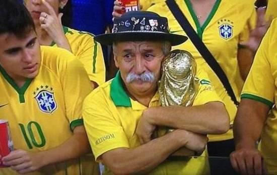 不看足球就不知道足球的魅力,不看足球就不懂足球的魅力