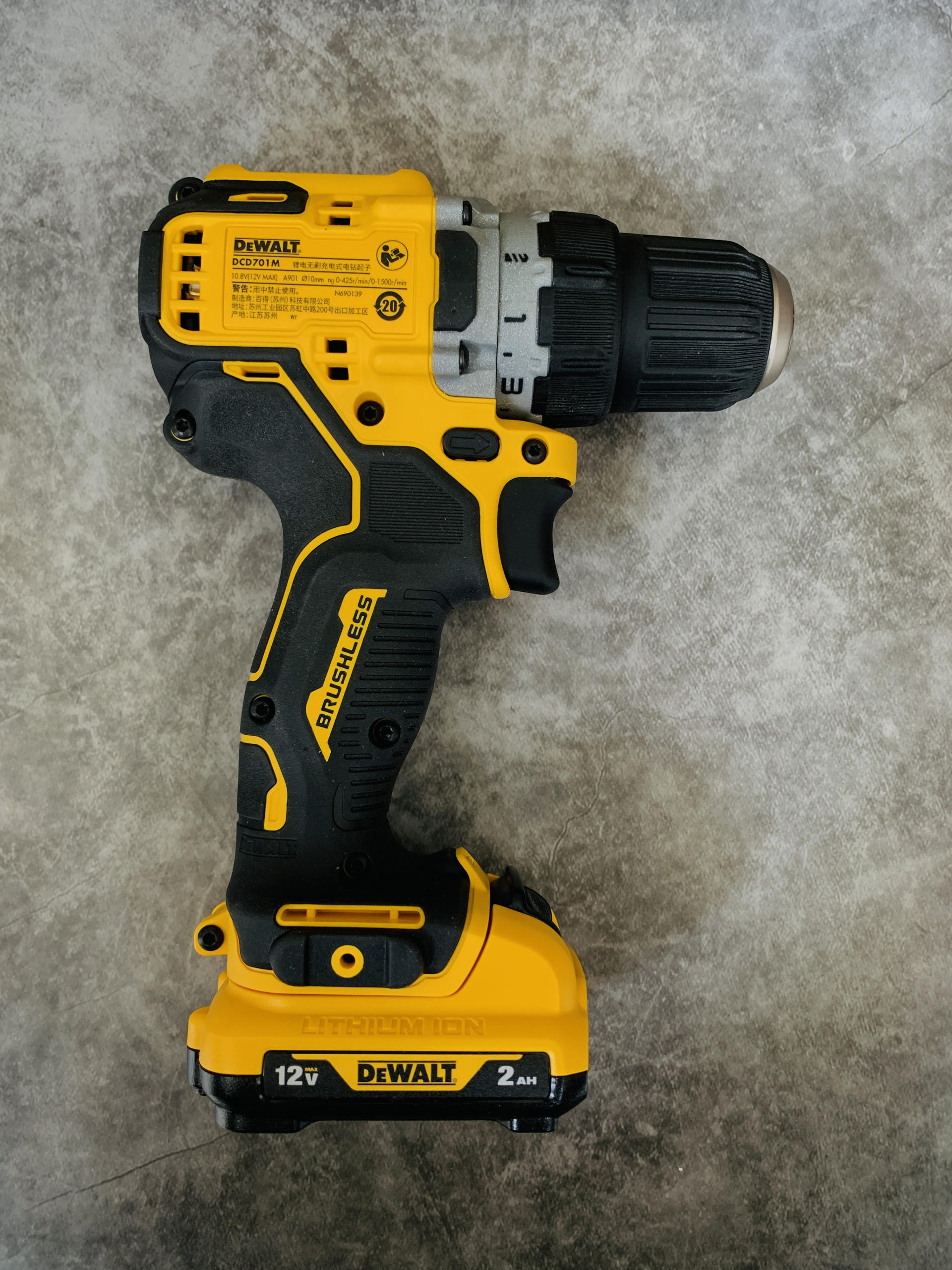 得伟锂电钻哪个型号的好,得伟dcd999锂电钻