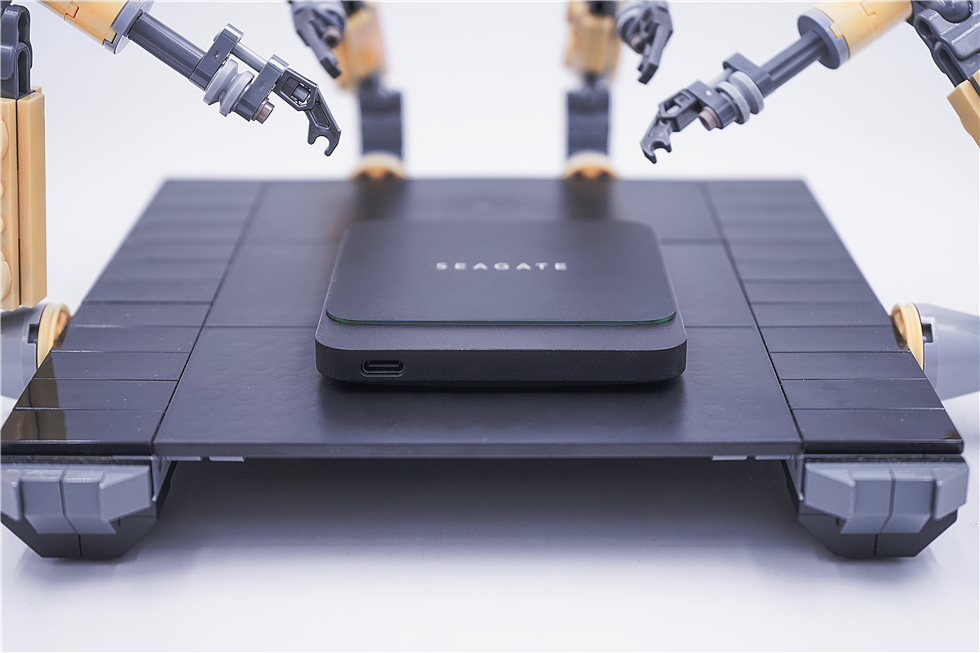 希捷推出新款酷鱼飞翼移动ssd硬盘,希捷飞翼和希捷酷鱼飞翼区别