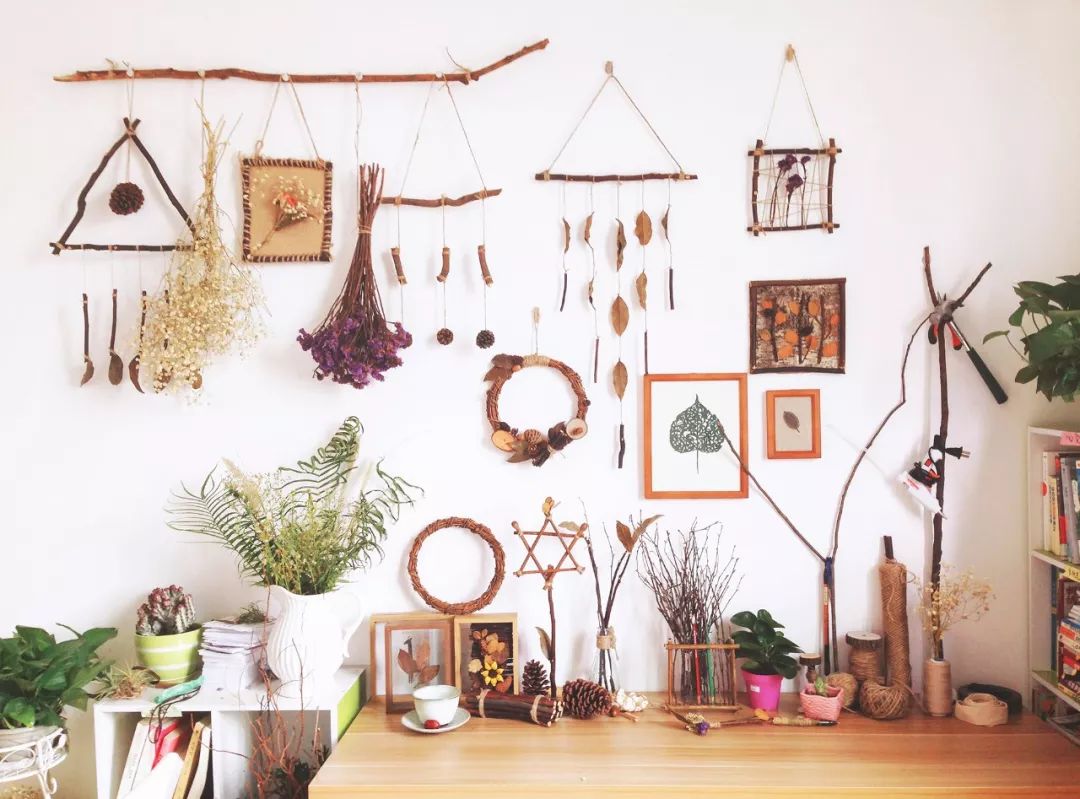 她31岁放弃北漂，回归自然，用枯枝败叶，打造了一个梦幻森林