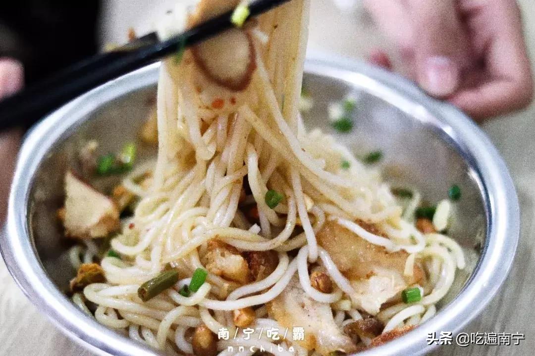 10年搬了3次！师院旁搬走的桂林米粉，我终于在民主路找到了