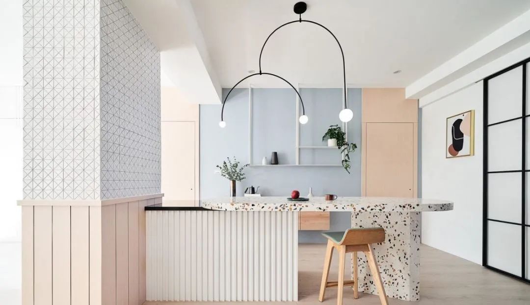 家庭餐桌如何配菜品好看,家庭聚餐实用的餐桌