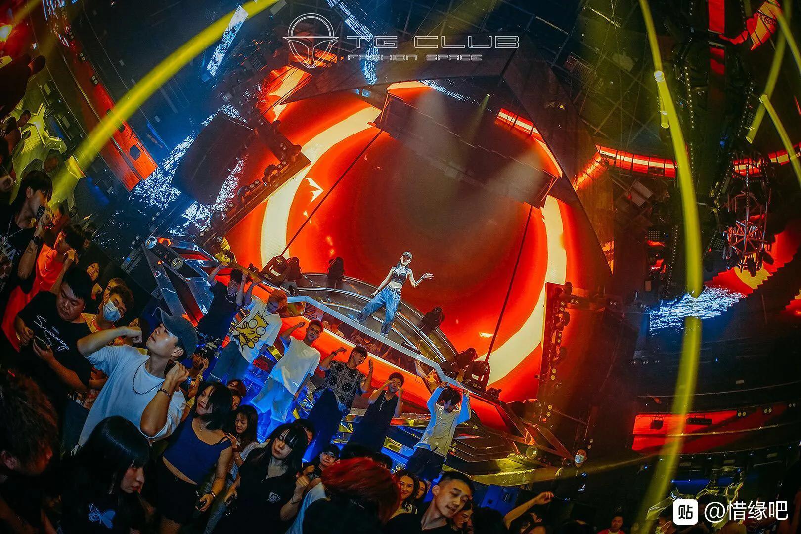 广州网红天宫酒吧订台,广州天宫网红酒吧价格表