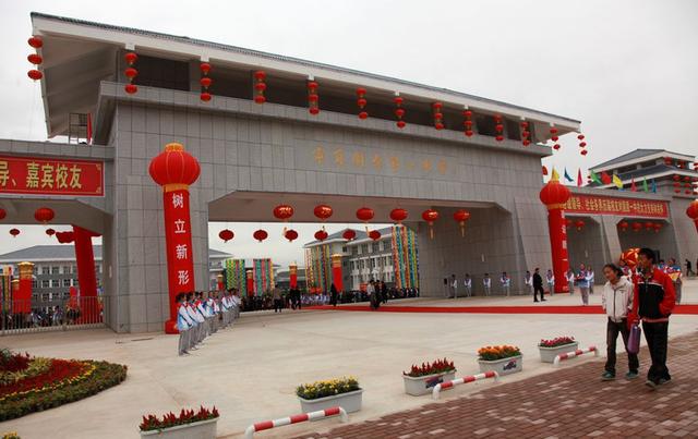 宁夏十大好中学,宁夏最好的高中升学率