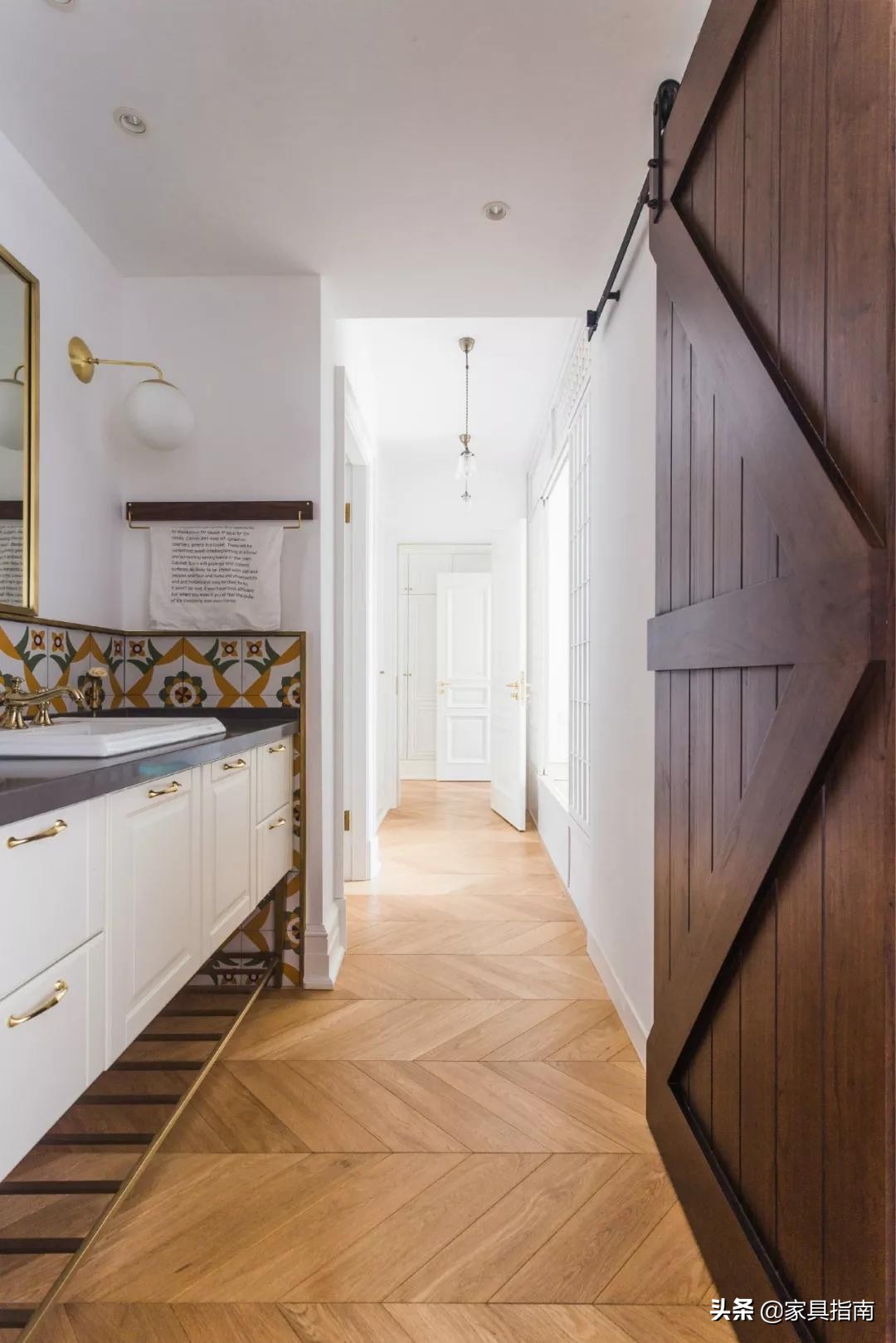 上海宝妈把145㎡四室打造成复古殿堂,成为家居行业的热搜榜