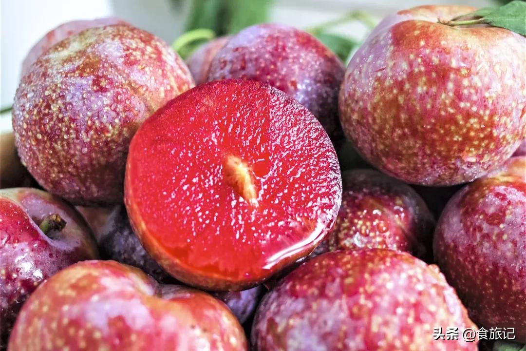 正宗的三华李水果,摘三华李酸甜脆口特解馋