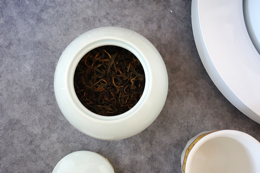 石墨烯保暖腰带自发热,石墨烯真的能做到衣服里面