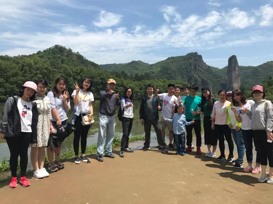 闈㈠楂樿柂璇辨儜,闈㈠缇庡浗楂樿柂姣呯劧鍥炲浗