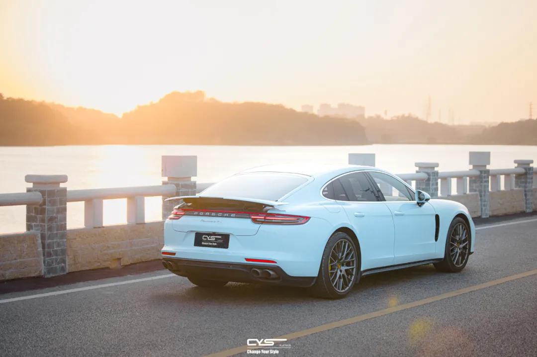 2021潘通pantone流行色,pantone潘通发布2021流行色