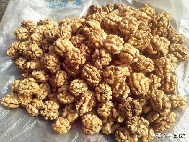 核桃好吃壳难剥,核桃皮太厚太硬不好剥怎么办啊