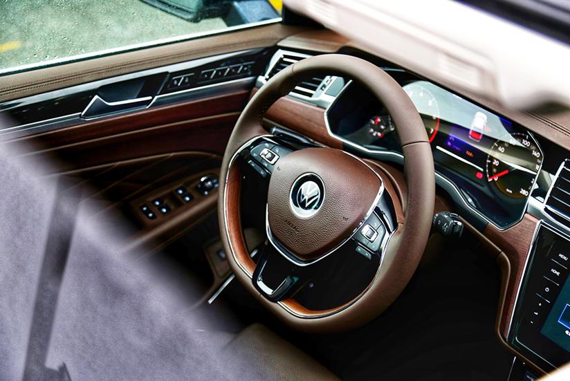 深度试驾大众新辉昂，内饰风格务实，乘坐空间和舒适性怎么样？