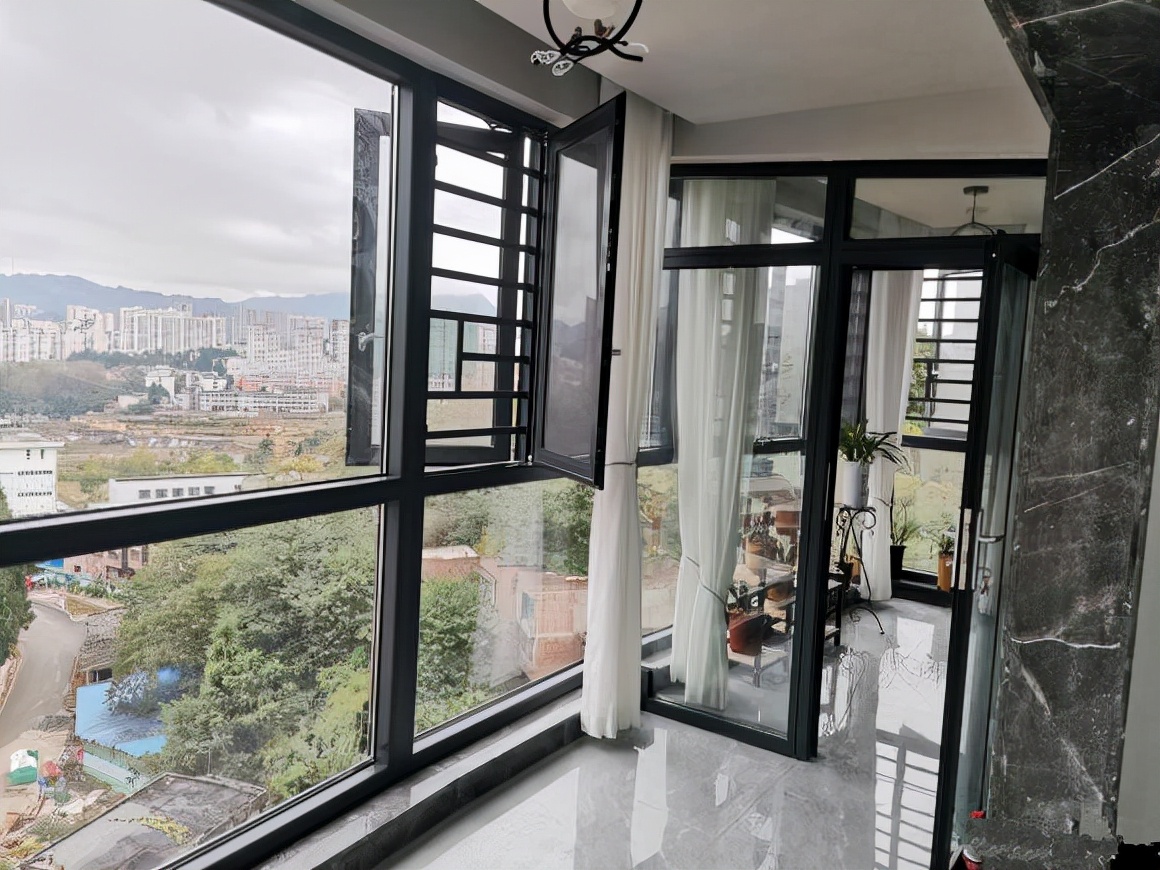 装修吊顶怎么省成本,装修吊顶人工费