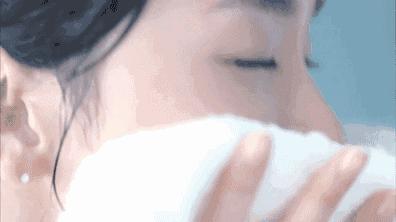 熬夜长痘痘如何快速消除不用护肤,熬夜长痘痘不熬夜能消吗