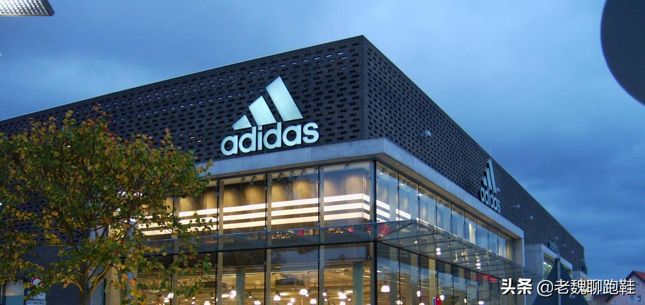 阿迪ultraboost20和耐克飞马39,耐克阿迪性价比高的跑鞋