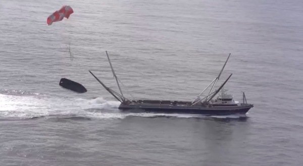 2018重型猎鹰火箭首次发射,猎鹰重型火箭第一次发射