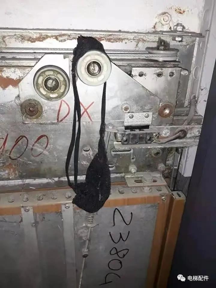 电梯轿厢与对重最大相差多少,电梯轿厢保洁流程及要求