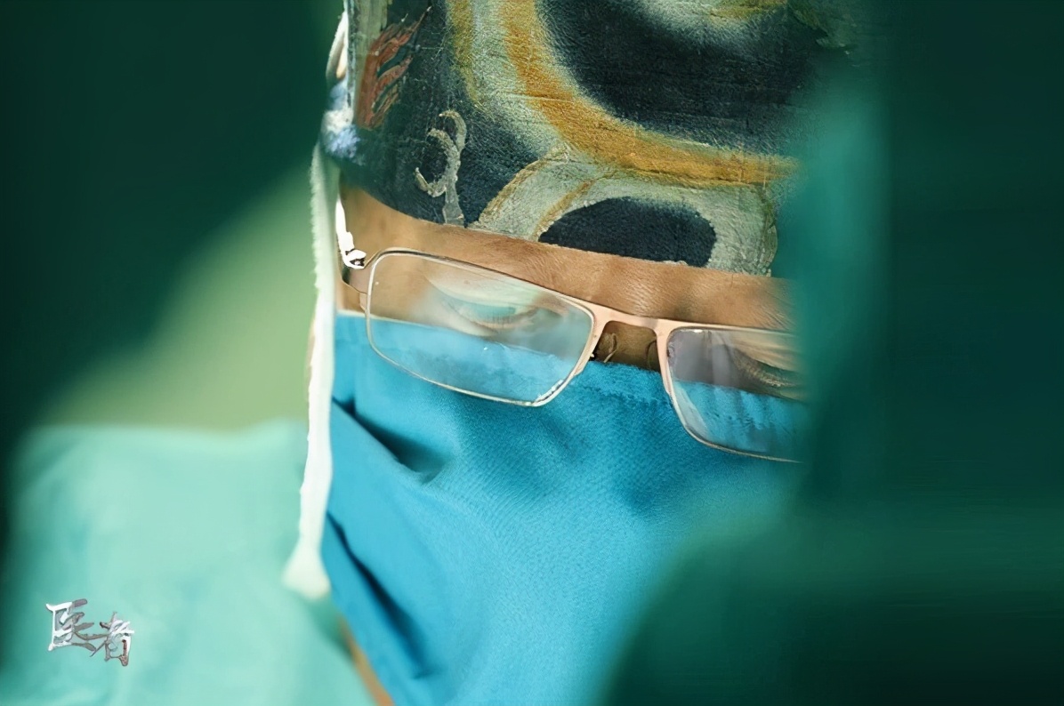 北京八大处整形医院外耳再造案例,中国最著名的耳科整形专家