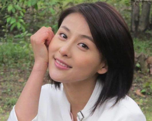 陕西籍女星大起底!佟掌柜带队回家过年,至少坐10桌