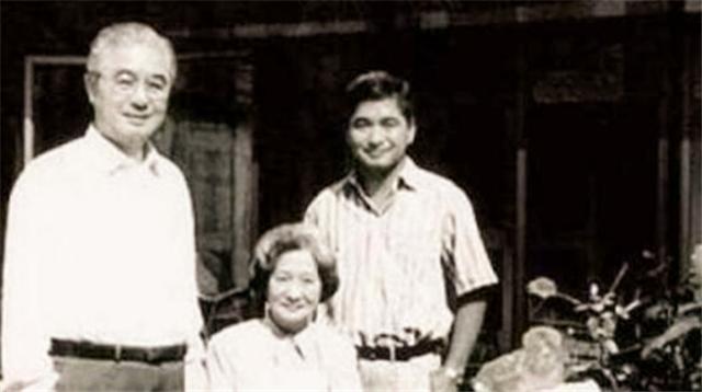 荣氏兄弟创业历程,荣氏兄弟的事迹