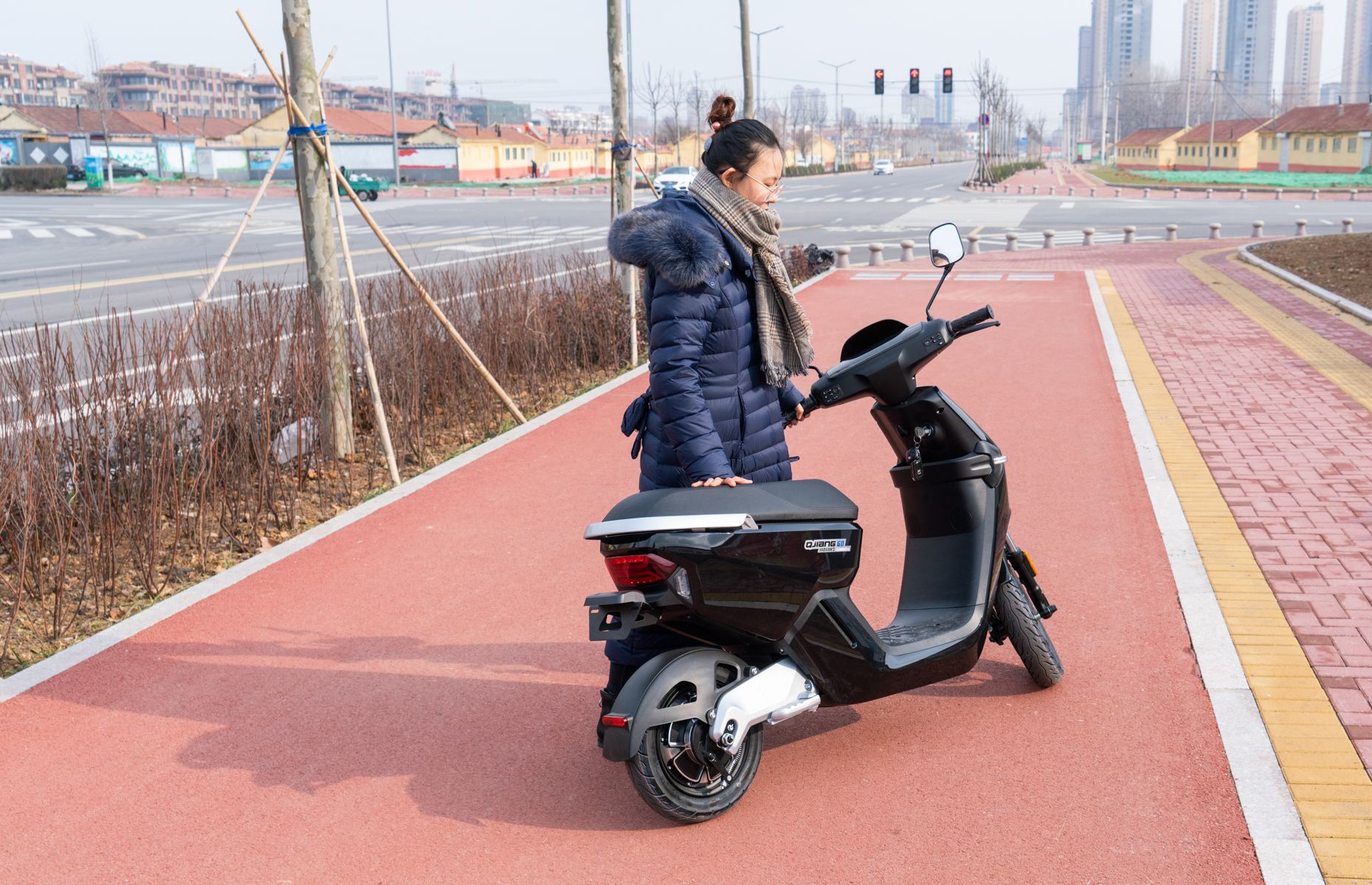 电动车别只认小牛，钱江摩灵能上三种牌，十分给力