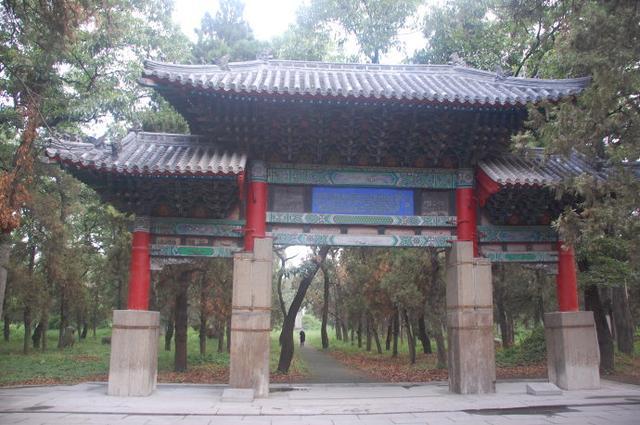 孔林是最大的氏族墓地吗,孔林各个时代的墓葬