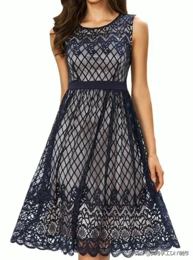 蕾丝绣花连衣裙精致美丽又优雅,设计小众蕾丝连衣裙